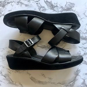 Kork Ease Myrna chunky sandals